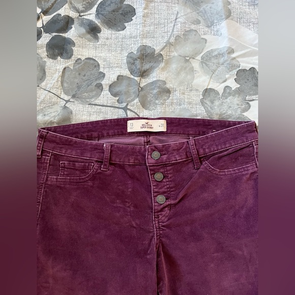 *SOLD* 2 Hollister Corduroy Style Skinnies - Picture 2 of 3